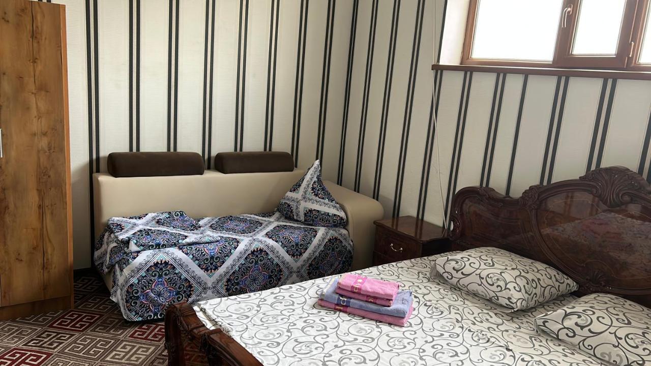 Guest House 777 Turkistan Eksteriør billede